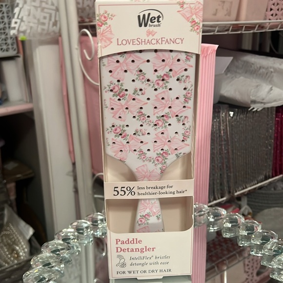 LoveShackFancy Wet Brush Pink Floral Paddle Detangler-Rosa Beaux - Picture 6 of 6